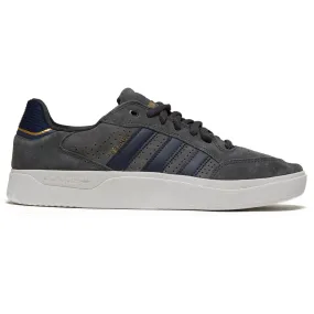 Adidas Tyshawn Low Shoes - Carbon/Carbon/Grey