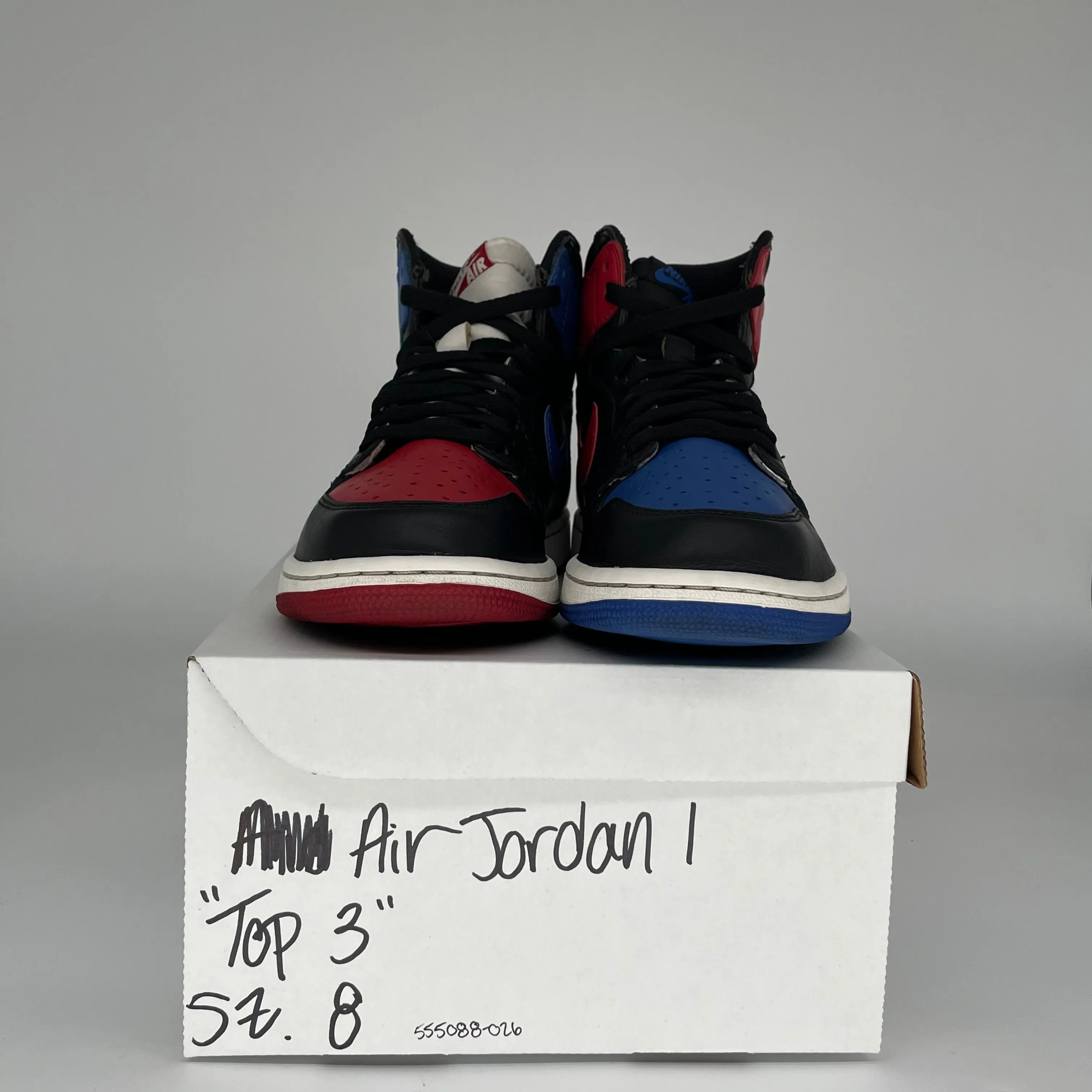 AIR JORDAN 1 TOP 3 SIZE 8 555088-026