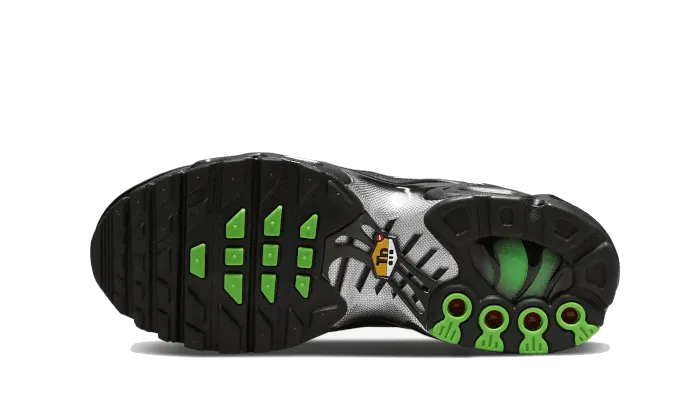 Air Max Plus Black Silver Green Strike