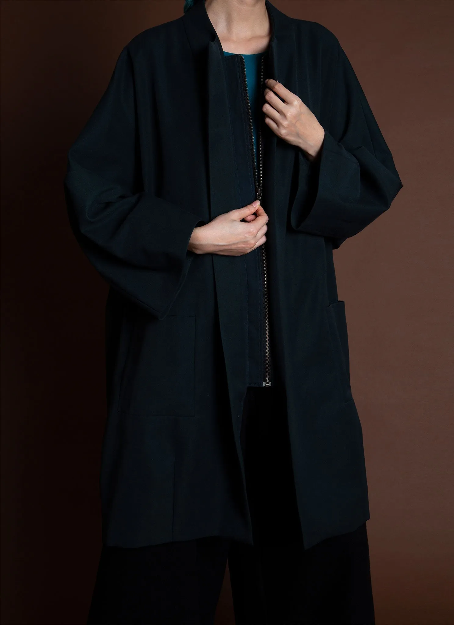 Arum Dropped Sleeve Long Zipper Coat - Forest Green/Blue