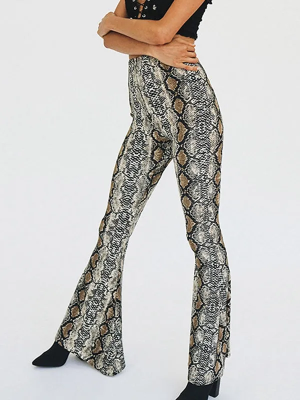 ASUWA Female Snake Print Scrunch Bum Flare Leggings