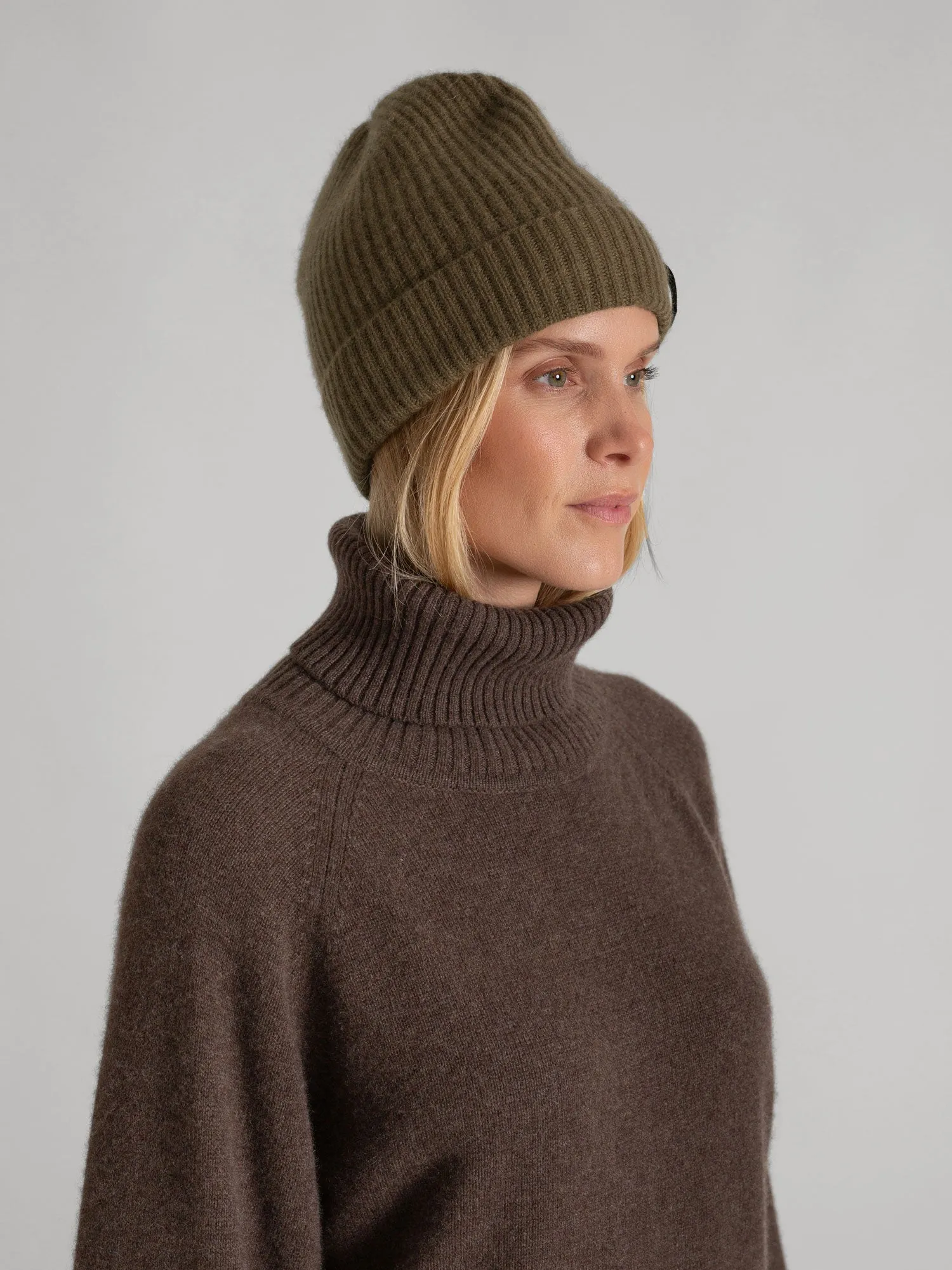 Cashmere beanie "Elli" - hunter