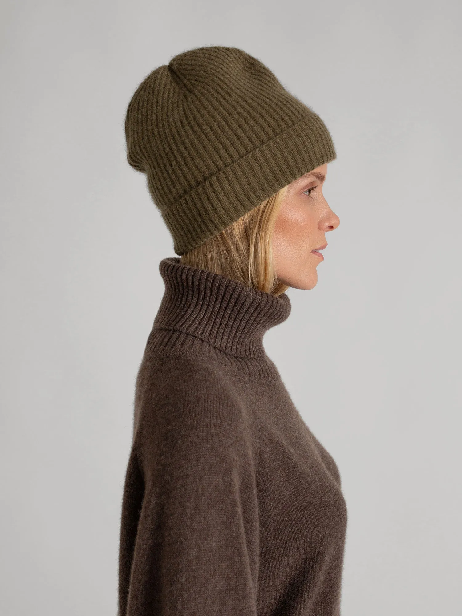 Cashmere beanie "Elli" - hunter