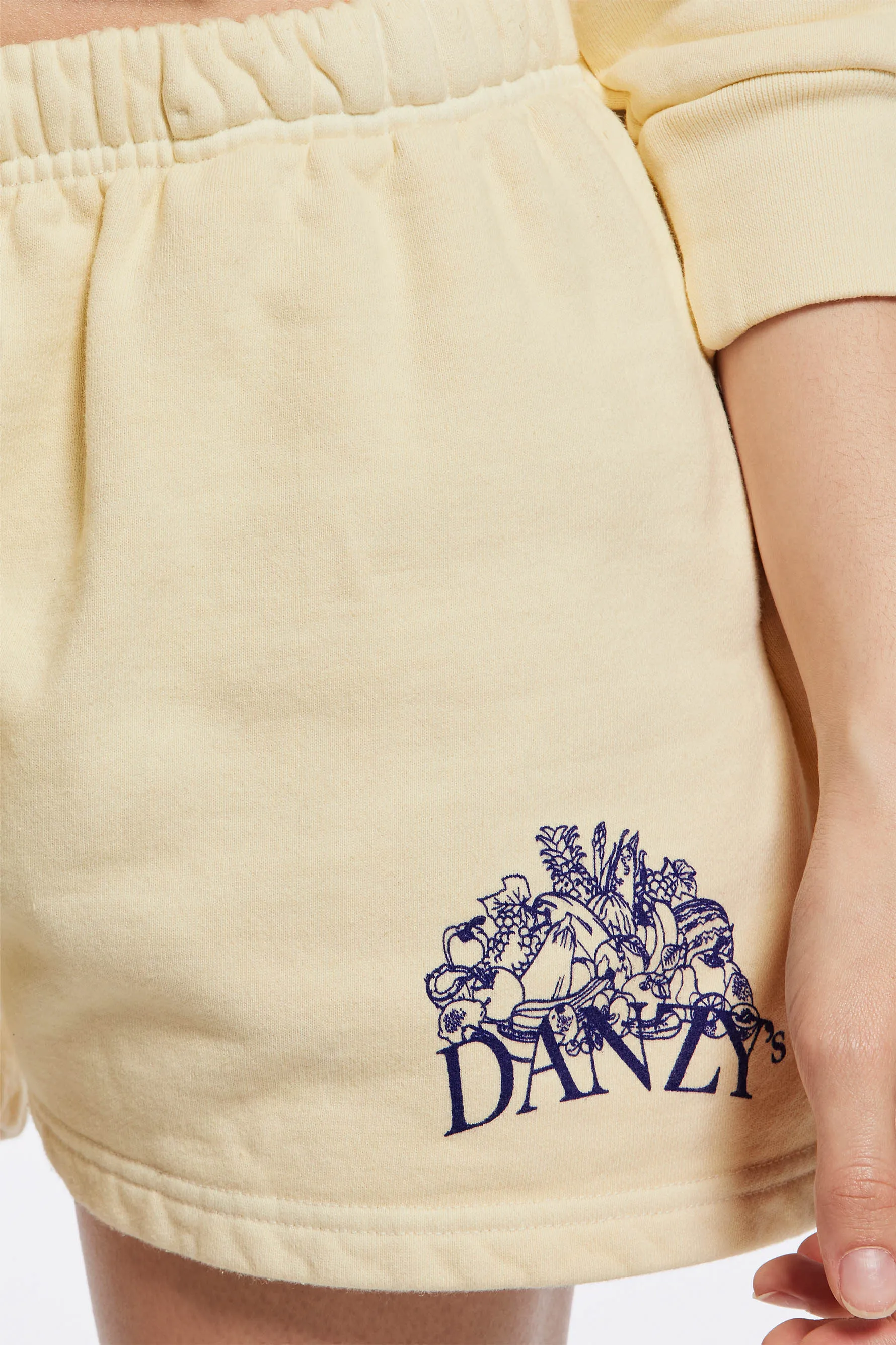 Danzy Farmers Shorts - Almond