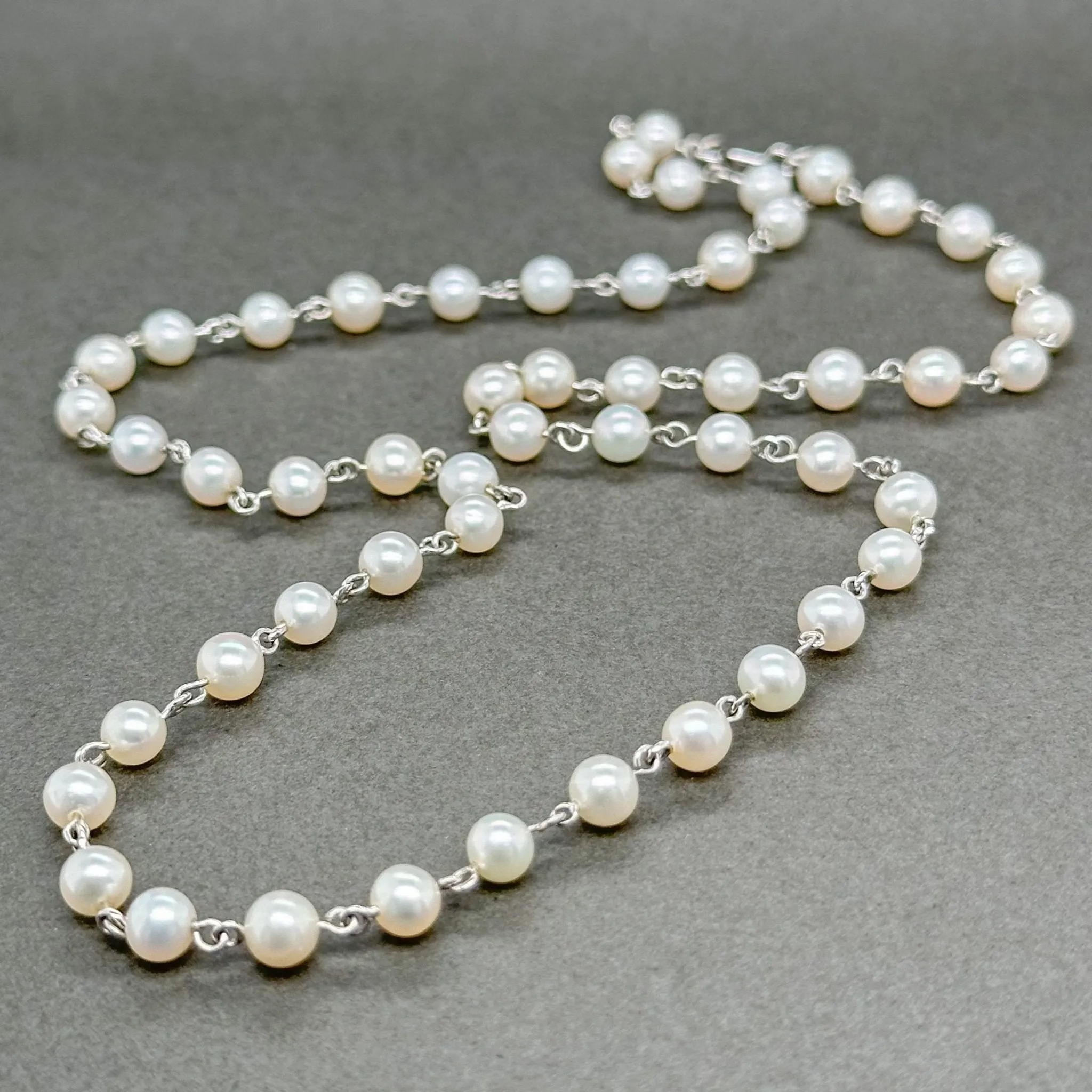 Estate 18K W Gold 4.3-4.6mm Akoya Pearl Tincup Necklace