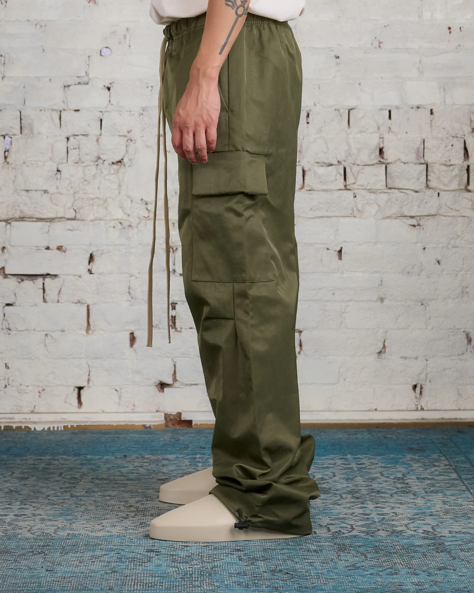 Fear of God Essentials Textured Nylon Field Pant Military