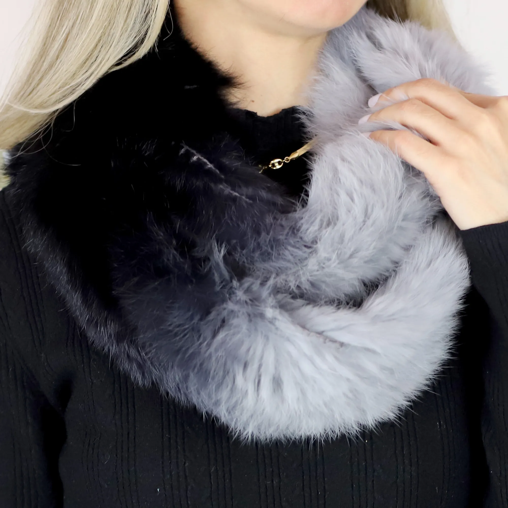 Infinity Cozy Fur Muffler - Black/Grey