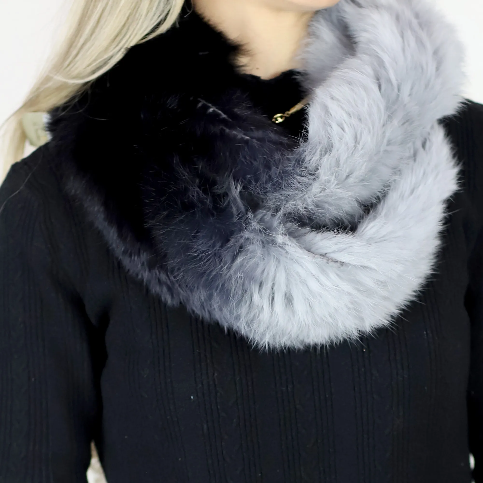 Infinity Cozy Fur Muffler - Black/Grey