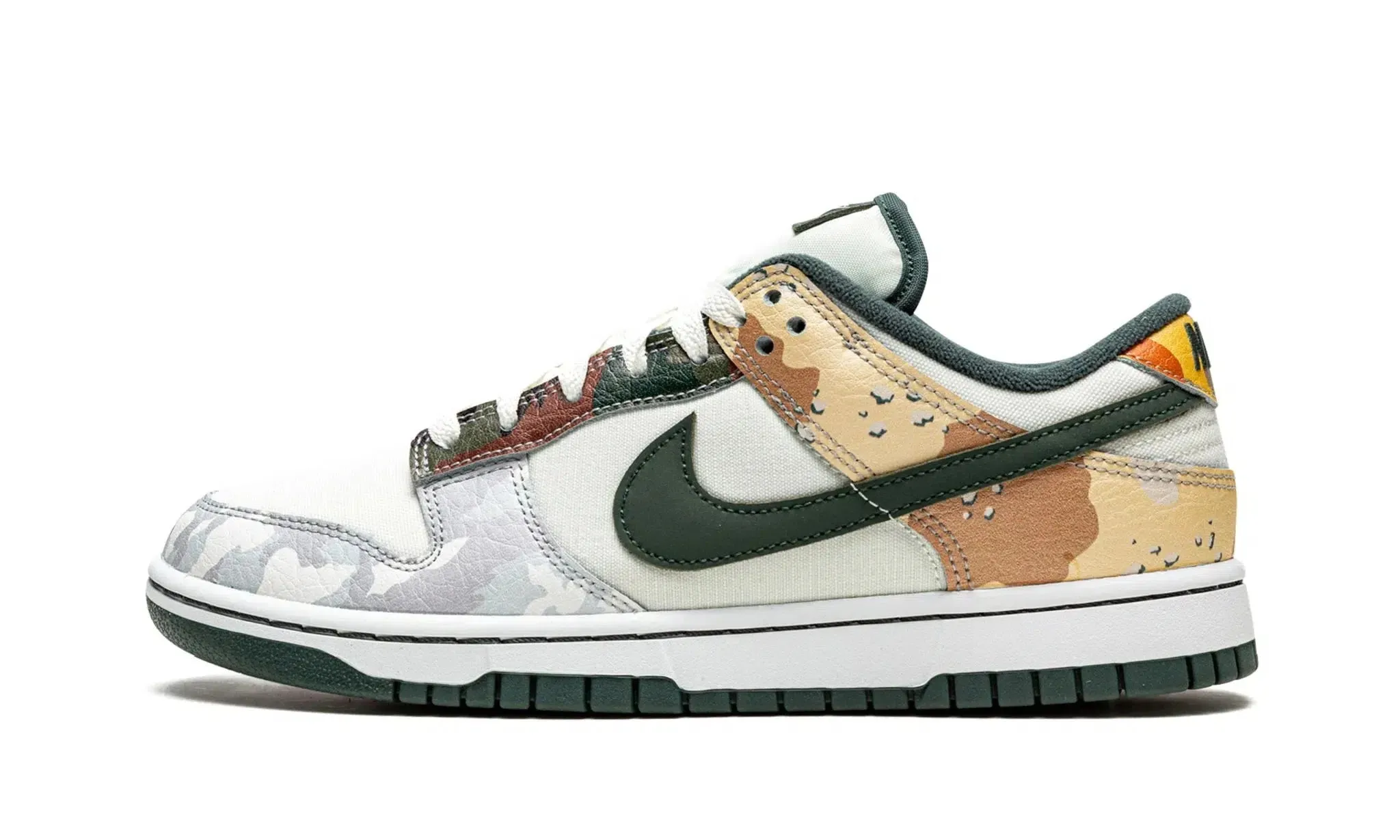 Nike Dunk Low SE "Sail Multi-Camo"