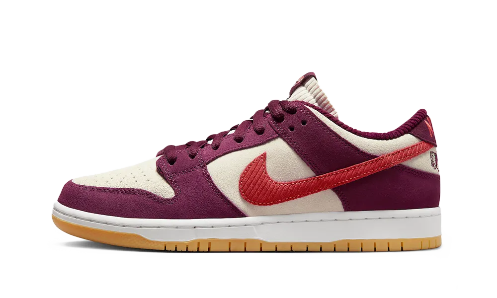 Nike SB Dunk Low Skate Like a Girl