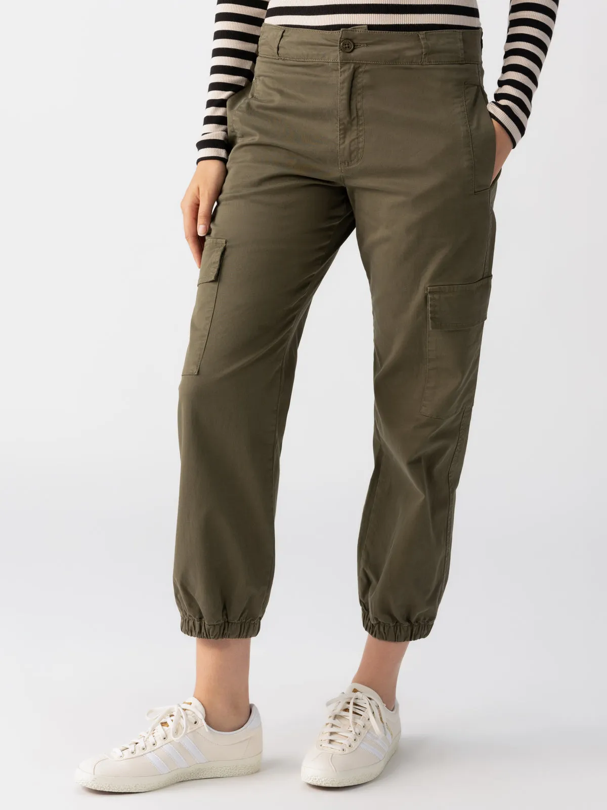 Take Over Jogger Mid-Rise Pant Kalamata