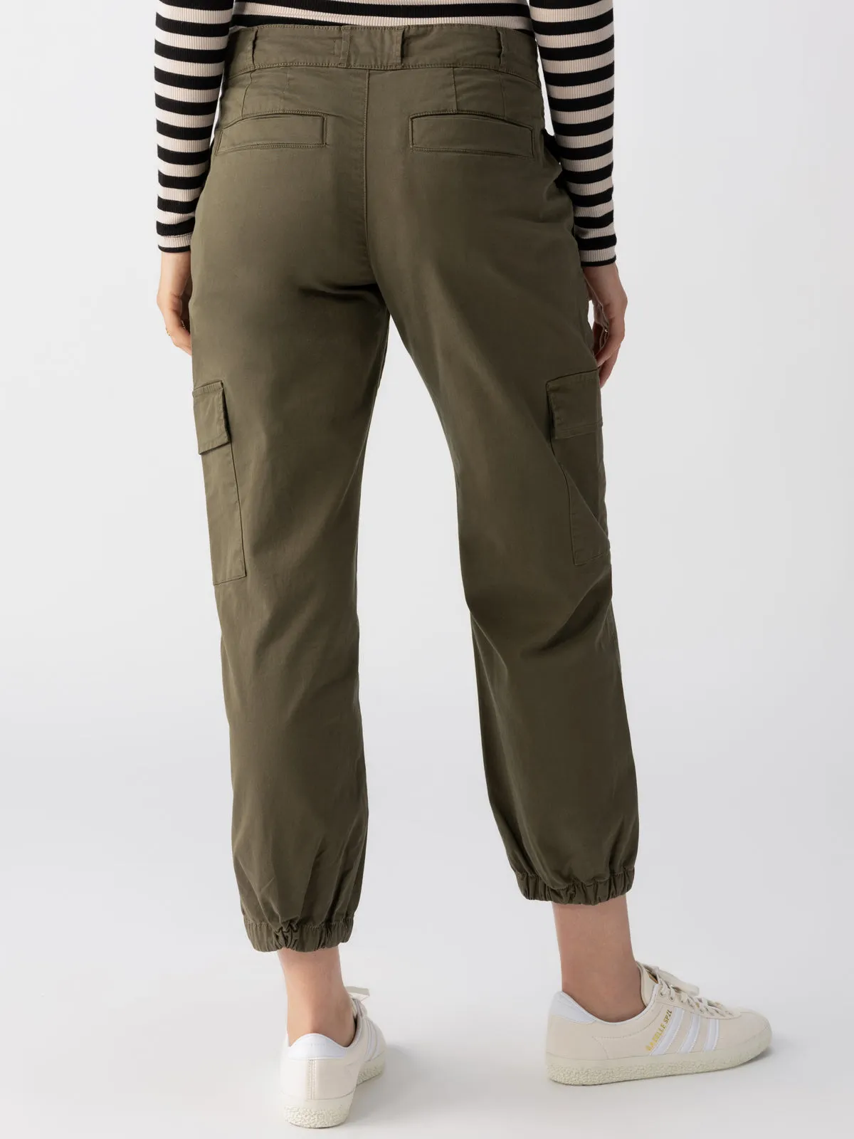 Take Over Jogger Mid-Rise Pant Kalamata