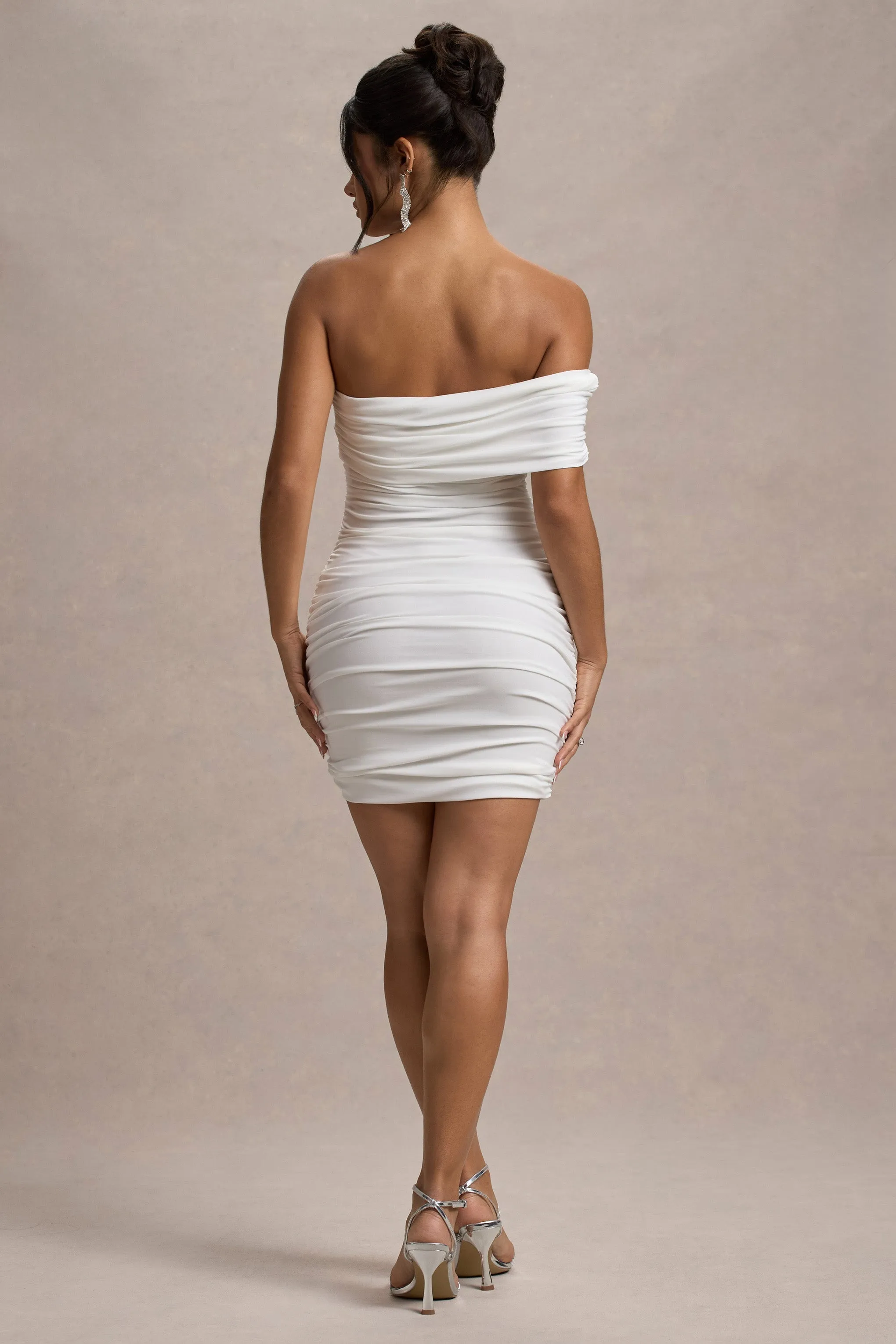 Tampa | Mini-robe blanche bardot asymétrique froncée