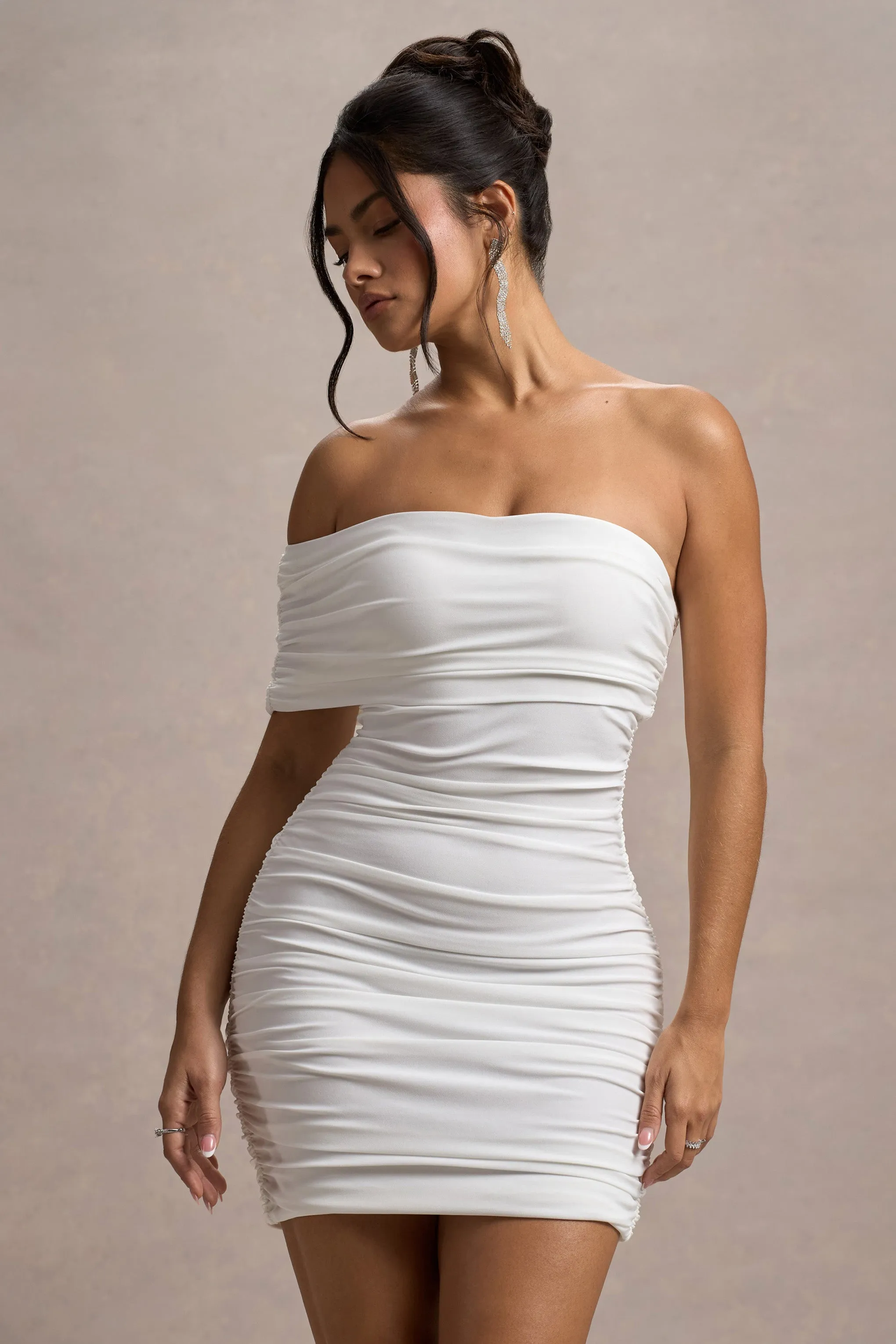 Tampa | Mini-robe blanche bardot asymétrique froncée