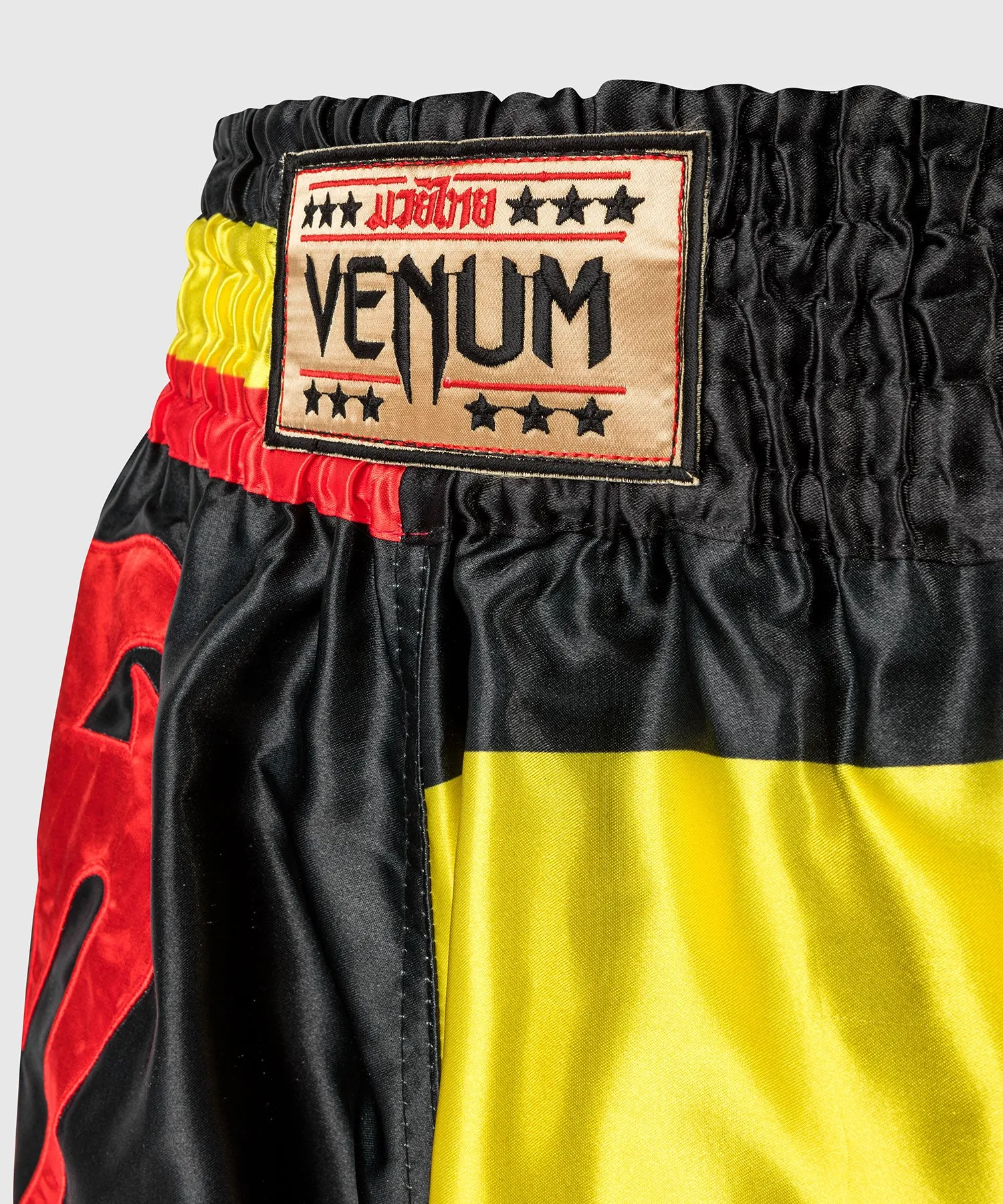 Venum Giant  Muay Thai shorts - Black/Yellow/Red