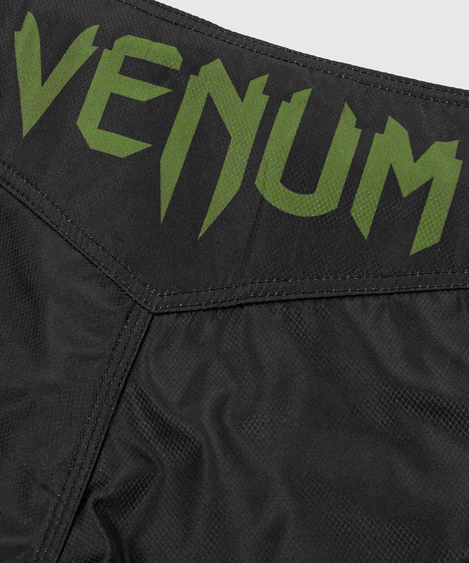 Venum Light 3.0 Fightshorts - Khaki/Black