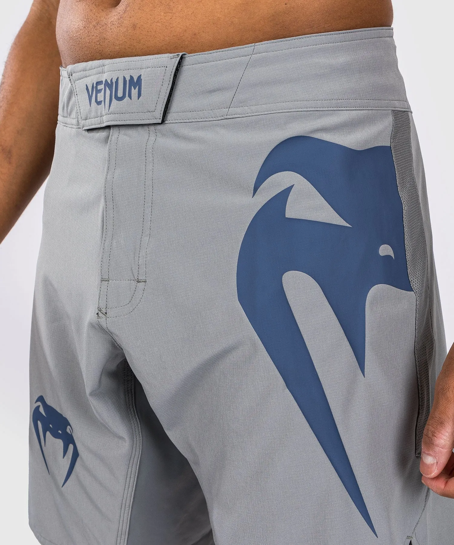 Venum Light 5.0 Fightshort - Grey/Blue