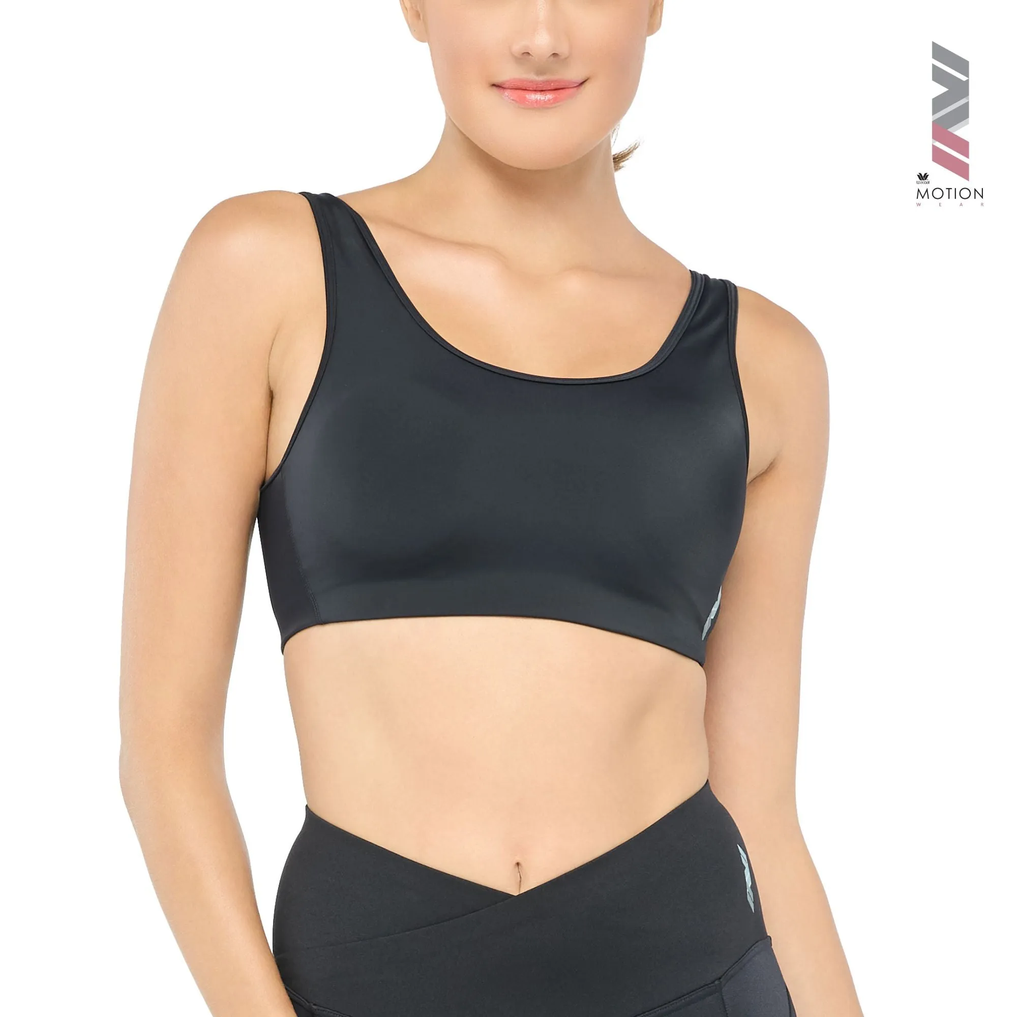 Wacoal Motion Wear บราสำหรับออกกำลังกาย In to Out รุ่น WR1526 สีดำ (BL)